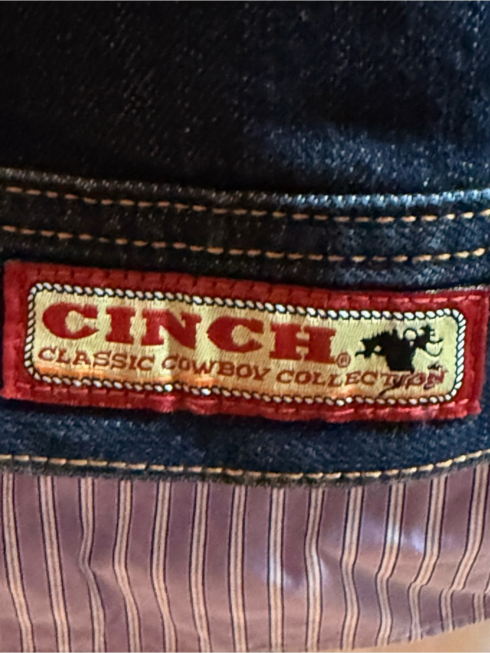 Cinch Men’s Black Denim Shirt Jacket with Contrast Stitching - Picture 4 of 5